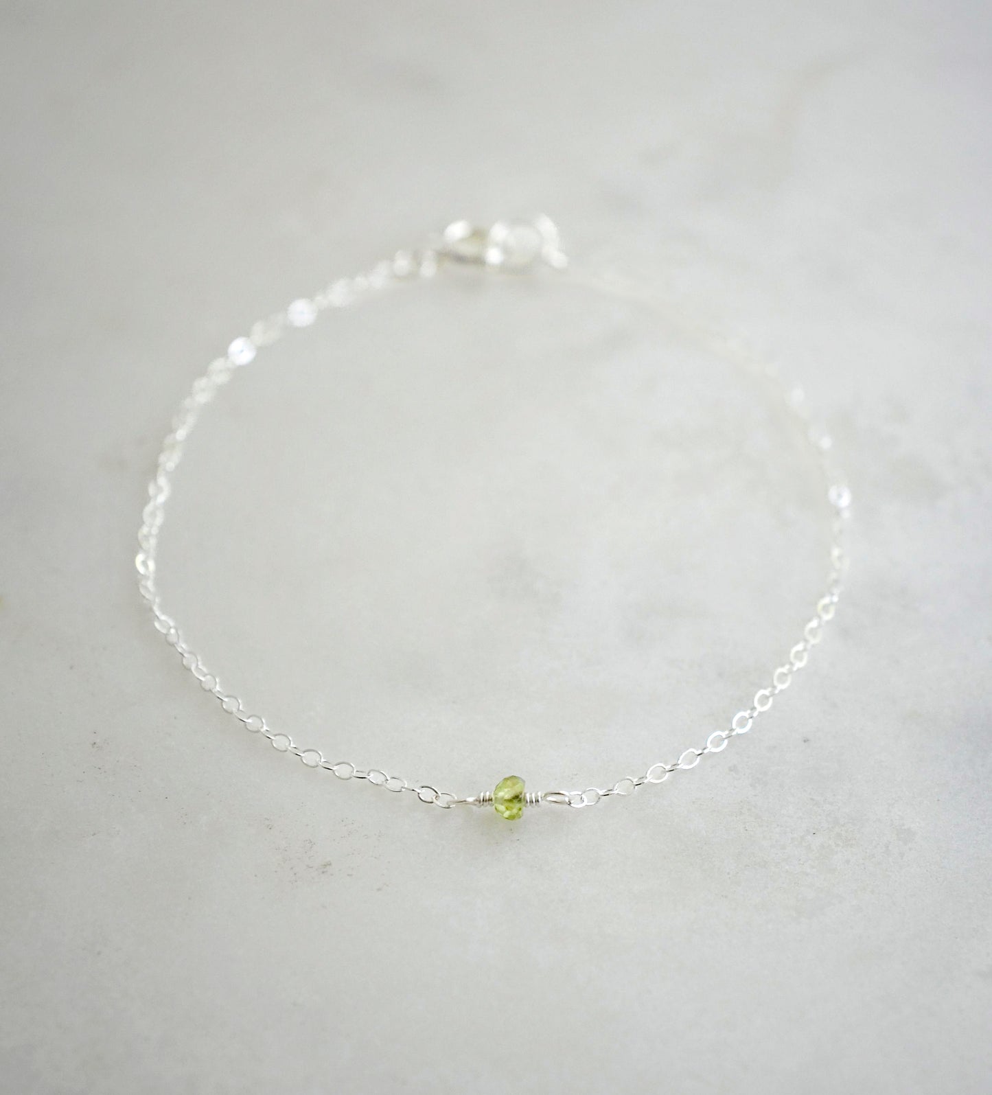 Minimalist Gem Bracelet - Peridot